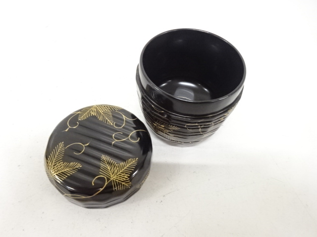  塗師　岡本陽斎造　松唐草　黒折撓　中棗